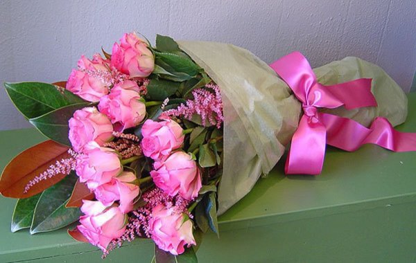 Букеты цветов с пожеланиями живые