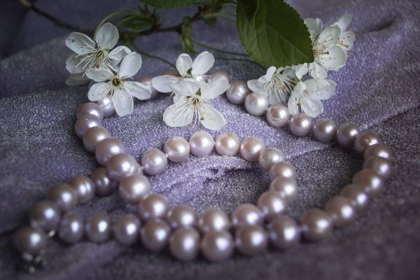 Жемчуг с цветами