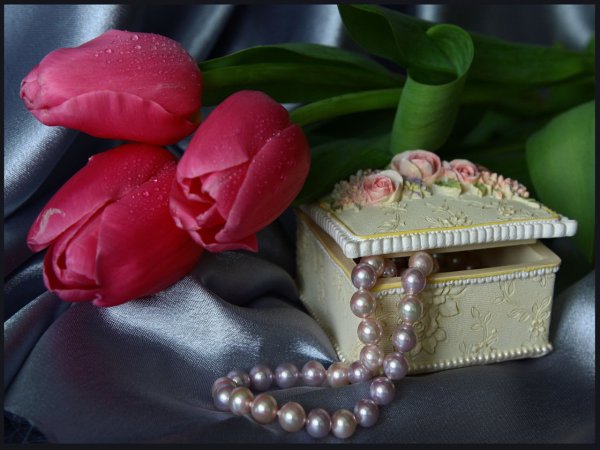 Цветы и драгоценности