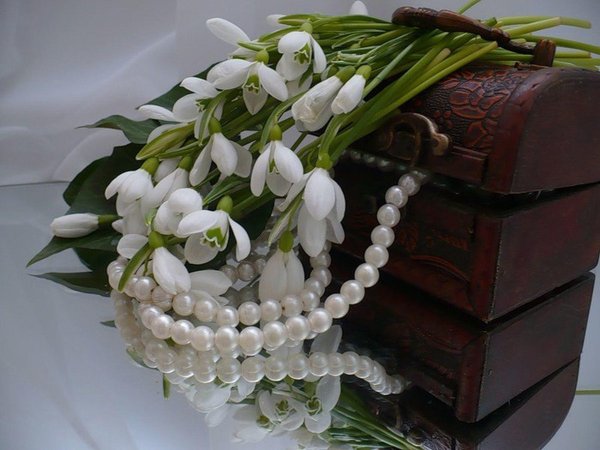 Ландыши и жемчуг