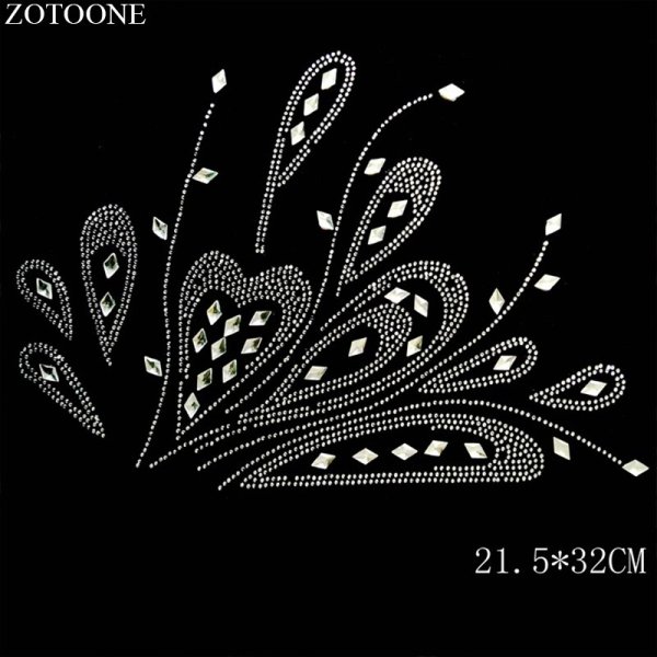 Аппликация из страз на одежду