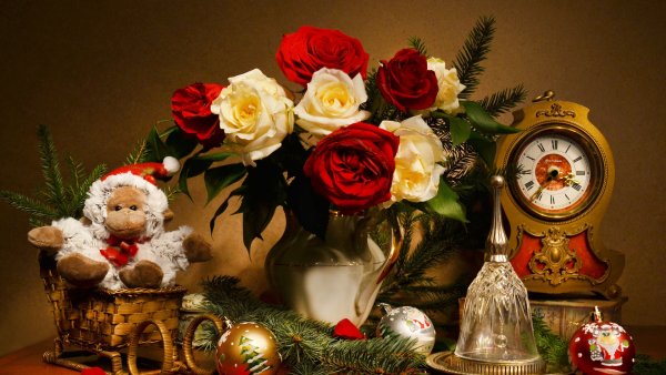 Новогодние натюрморты Валентины Коловой