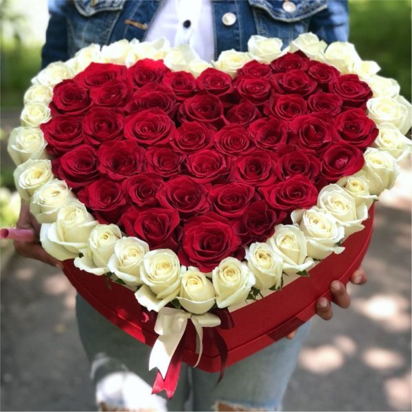 Сердце из роз