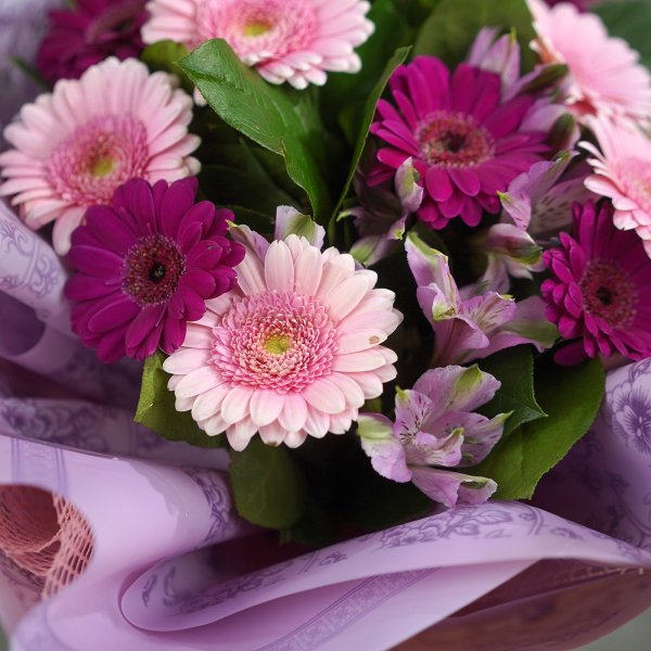 Букет "герберы и лилии"