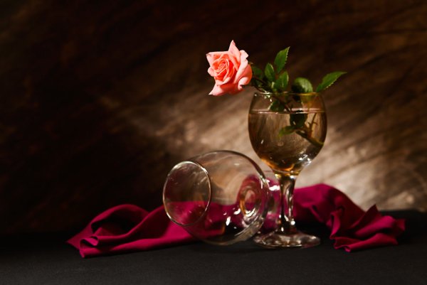 Розочка в бокале