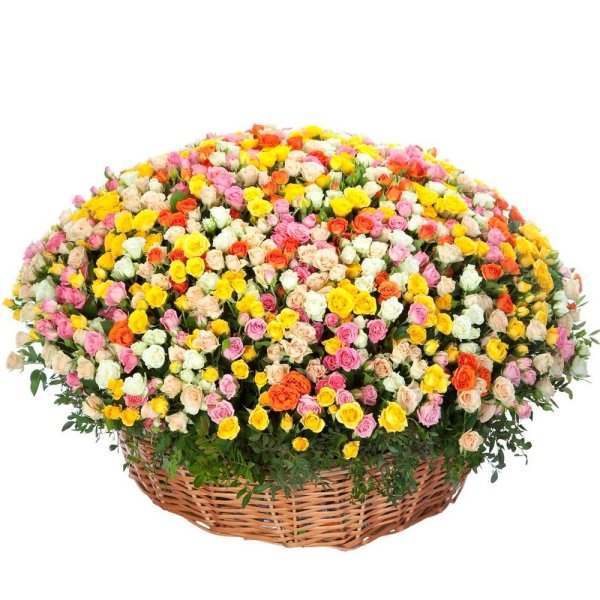 Композиция из роз в корзине