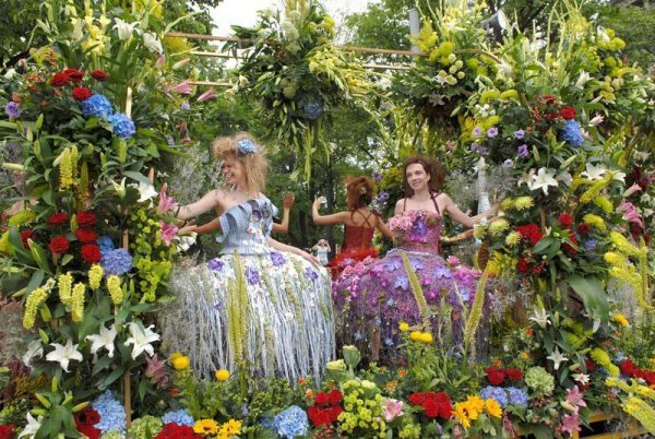 Цветочный бал букет