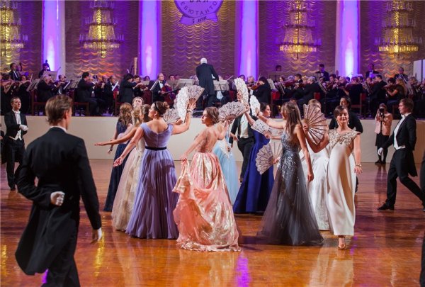 Школьный бал