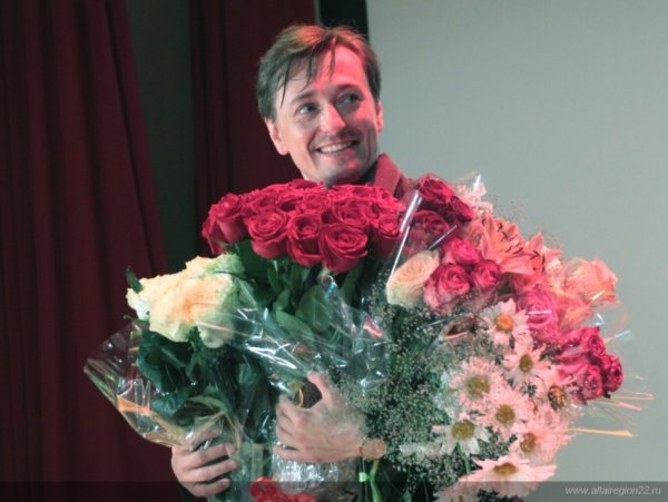 Дима билан поздравляет с днем рождения