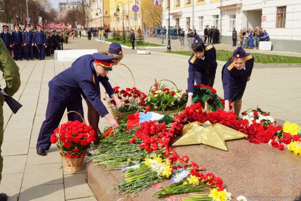 День Победы возложение цветов
