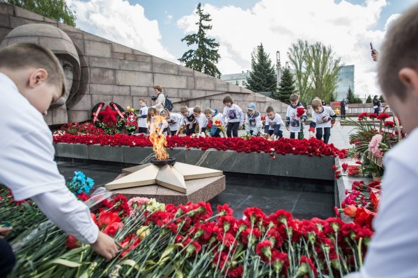 День Победы возложение цветов