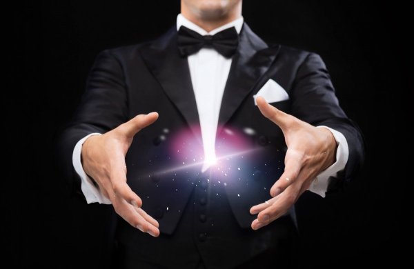 Аквилегия железистая 'Альба'