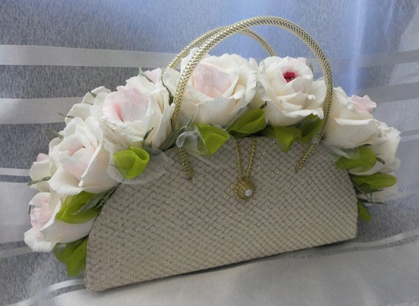 Сумочка из цветов