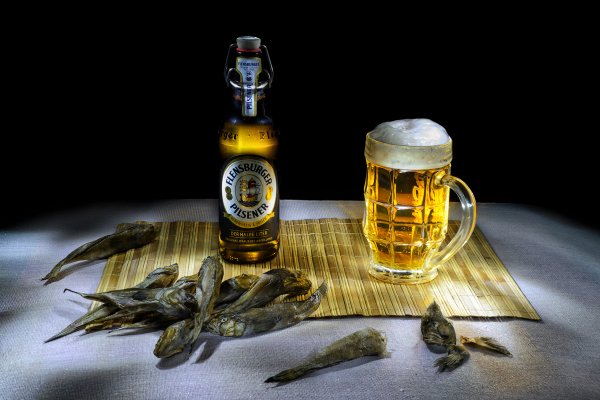 Натюрморт с шашлыком