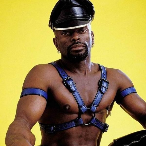 Бен Ганн черный Властелин голый