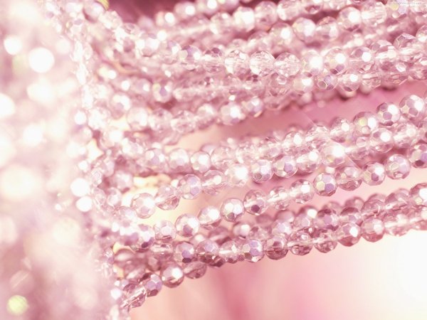 Розовый шелк