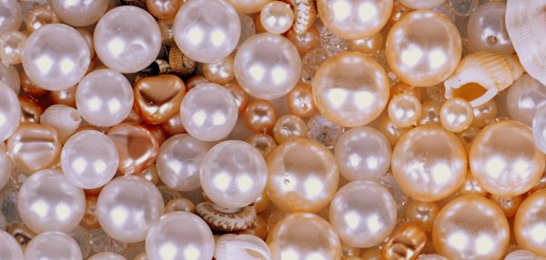 Жемчуг золотистого цвета