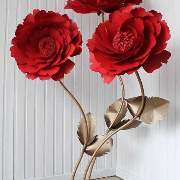 Большие декоративные цветы