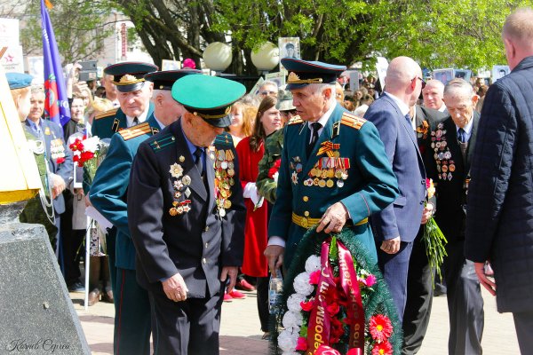 Возложение венков 9 мая Волгоград ветераны