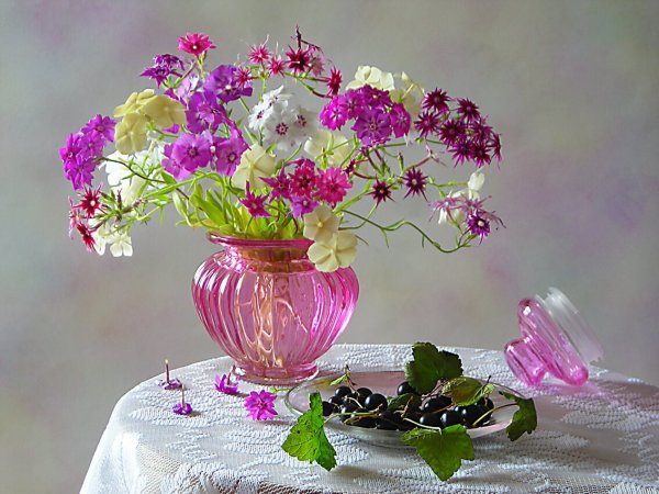 Цветочки в вазе