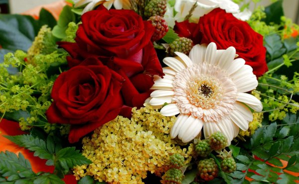 Красивый букет цветов