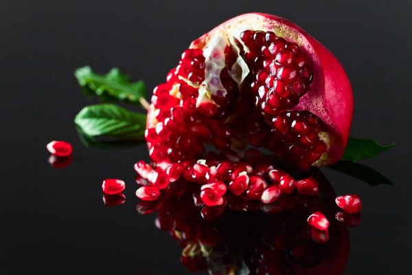 Сочный гранат