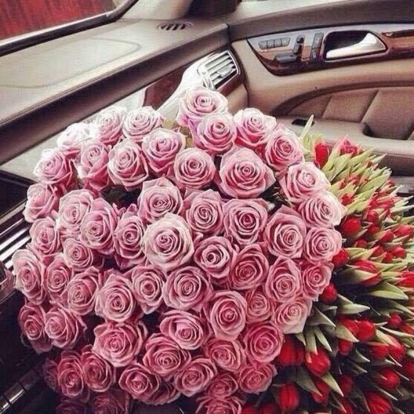 Роскошный букет с днем рождения