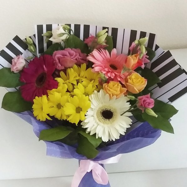 С днём учителя цветы