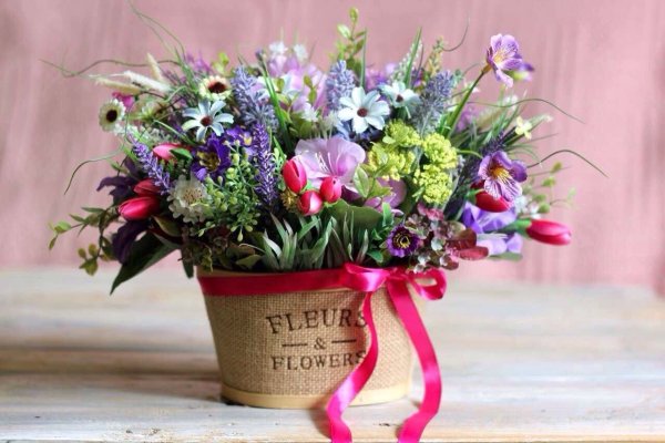 Букет весенних цветов