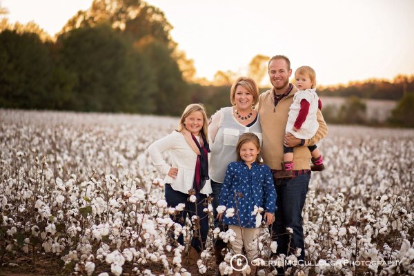 Семейная фотосессия в ромашках