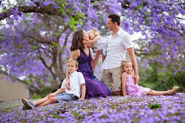 Счастливая семья Весна