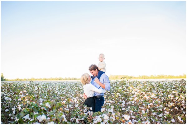 Семья в ромашках