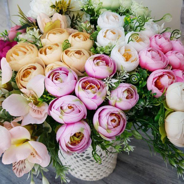 Лютик (ранункулюс) Цветущая Долина розовая