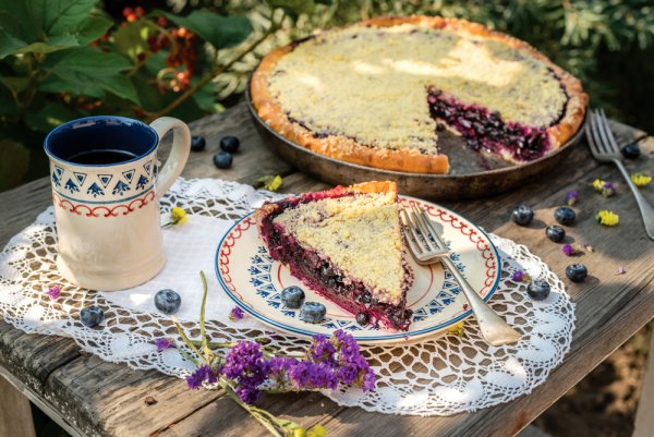 Чай с ягодным пирогом