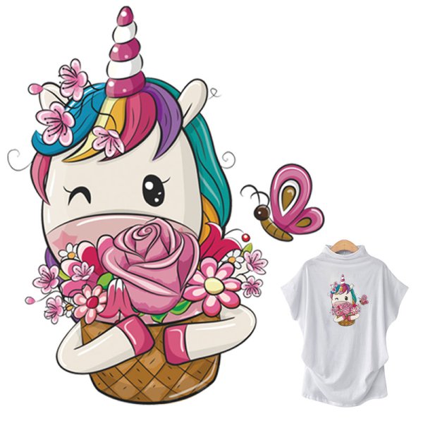 Единорожка милая с цветами