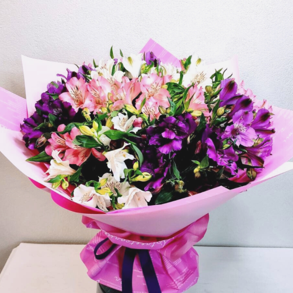 Альстромерия,фрезия ,эустома