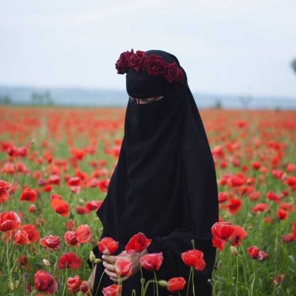 Мусульманин с цветком