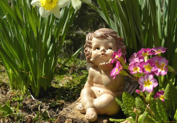 Фигурки из цветов