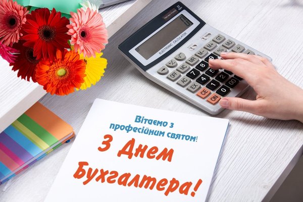 Цветы на офисном столе