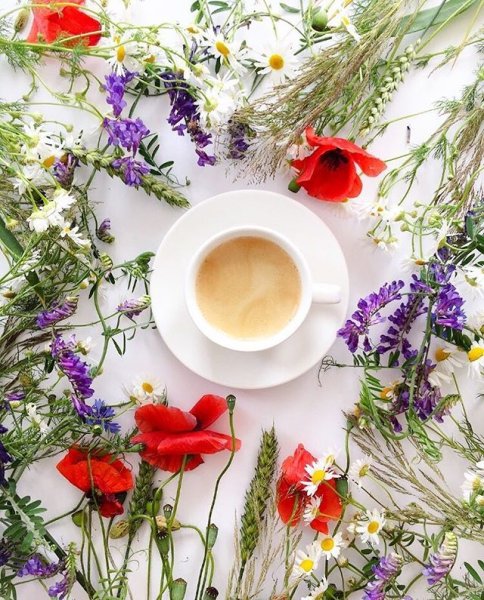 Утренний чай с цветами