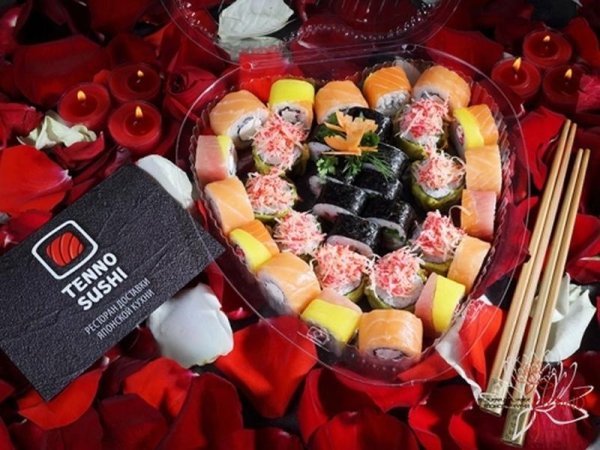 Роллы и цветы