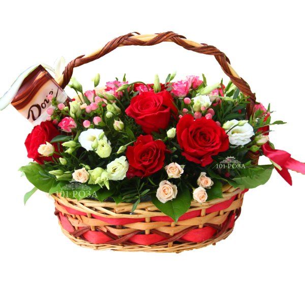 Цветы в корзине