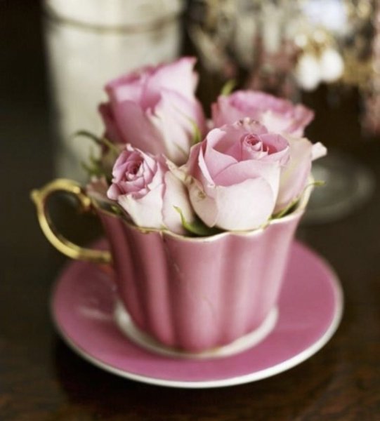 Композиция с фиалкой