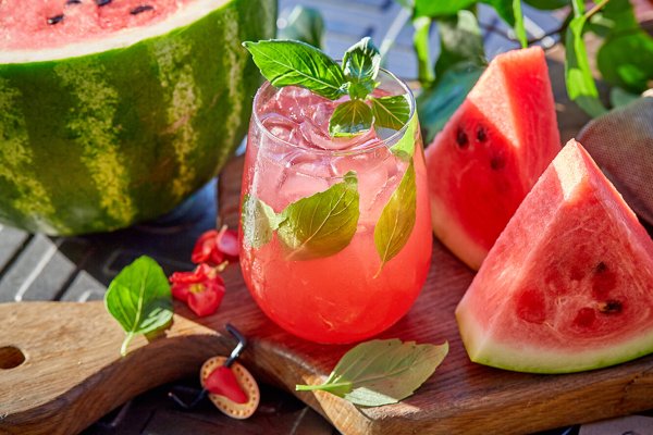 Арбуз красиво сочный вкусный