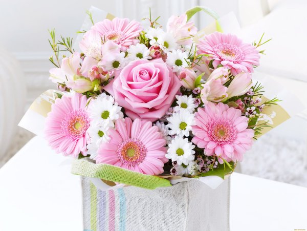 Поздравляю с днём рождения