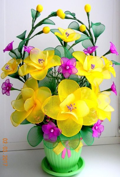 Цветы из капрона и проволоки