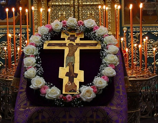 Крест в цветах