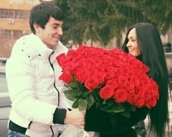 Кавказец с цветами