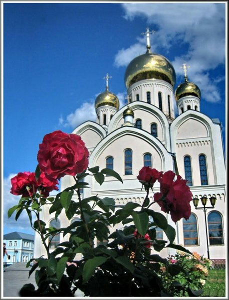 Храмы с цветами