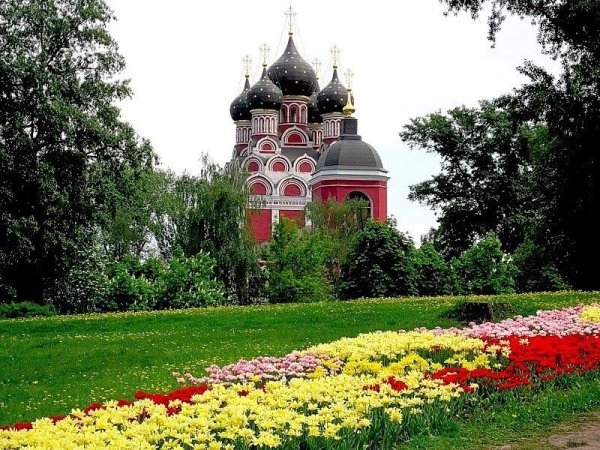 Тихвинский храм в Алексеевском